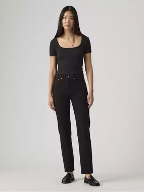 Levi’s Wedgie straight leg , sz : 27